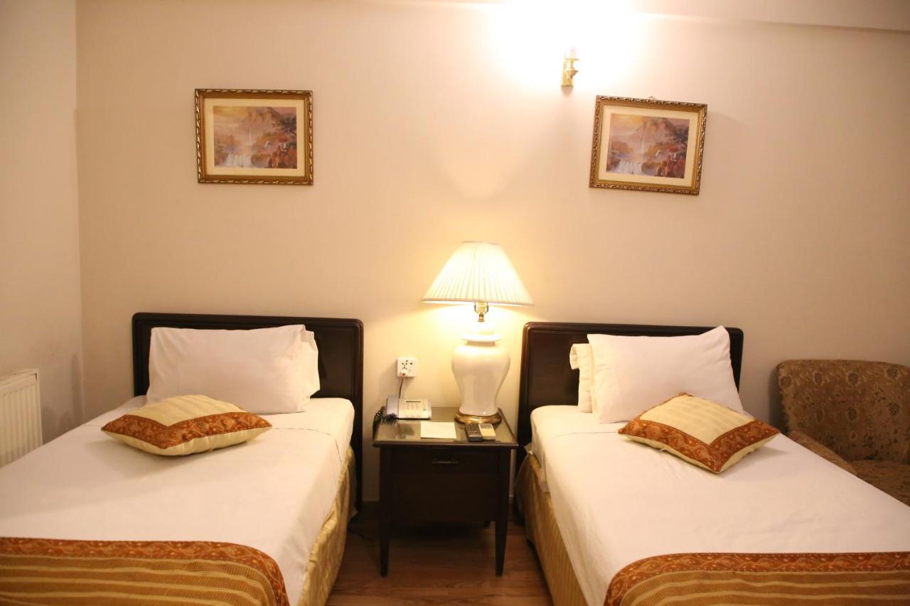 Carlton Tower Hotel Lahore Exterior foto