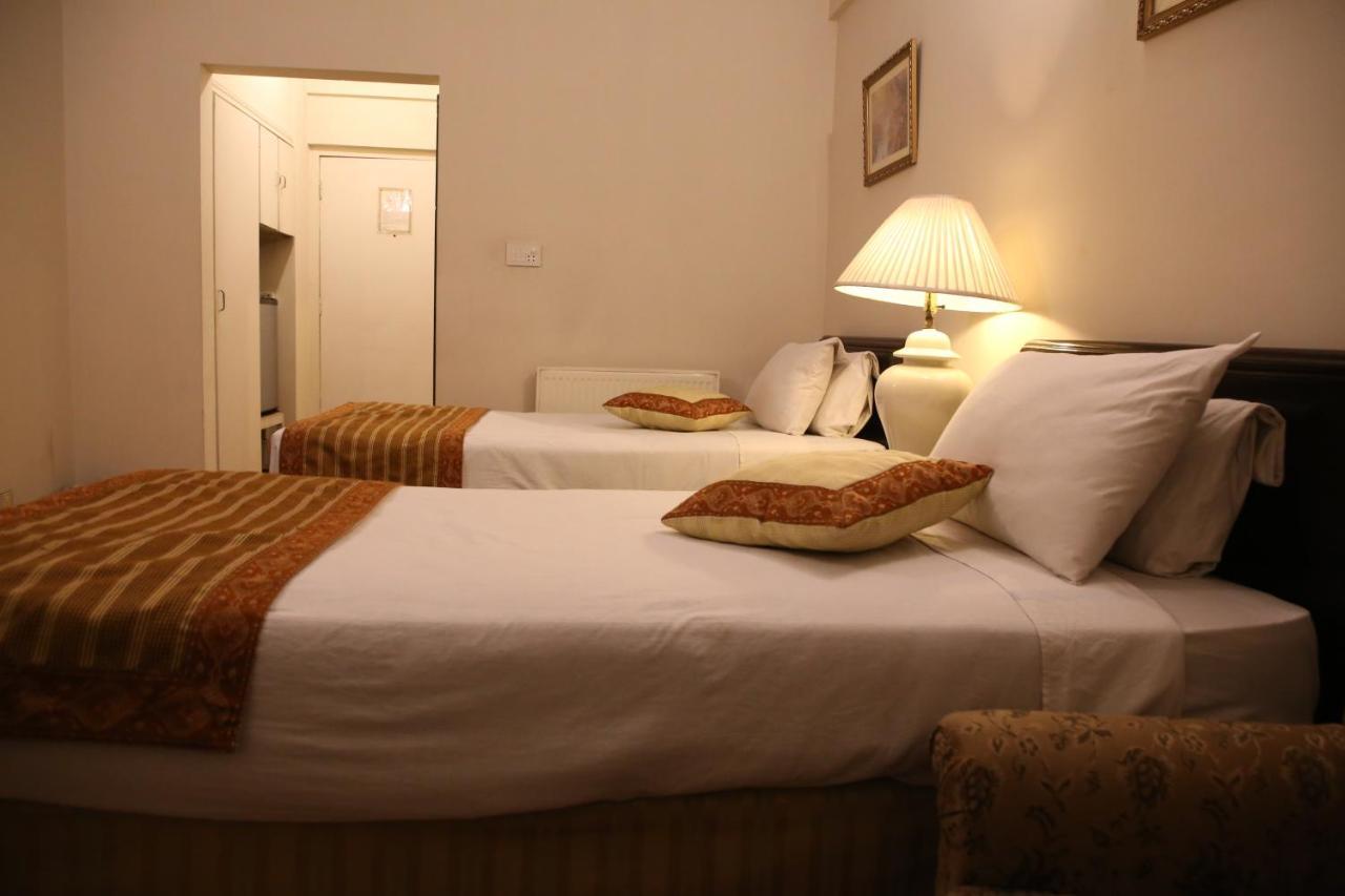 Carlton Tower Hotel Lahore Exterior foto