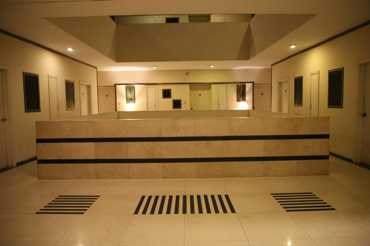 Carlton Tower Hotel Lahore Exterior foto