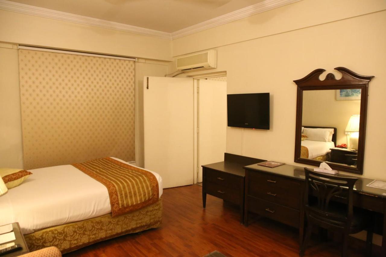 Carlton Tower Hotel Lahore Exterior foto