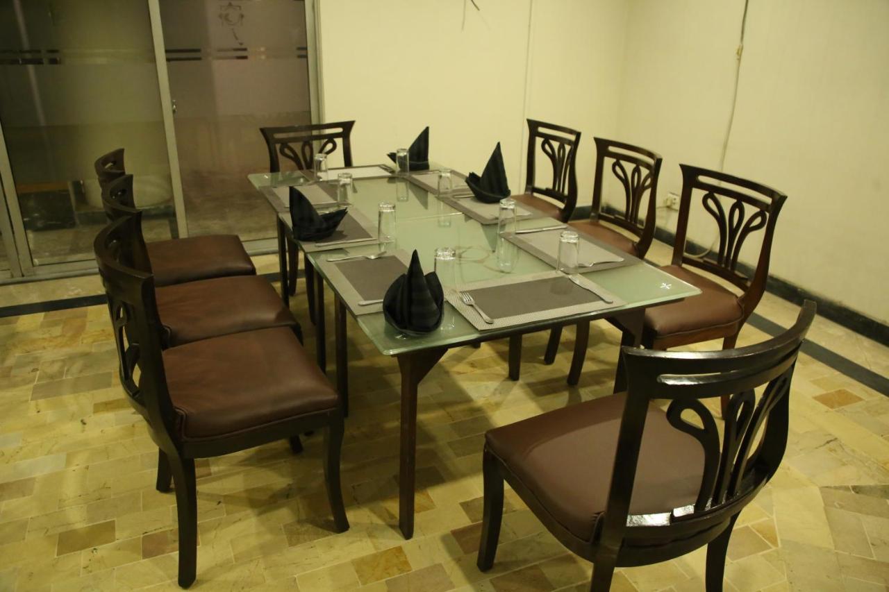Carlton Tower Hotel Lahore Exterior foto