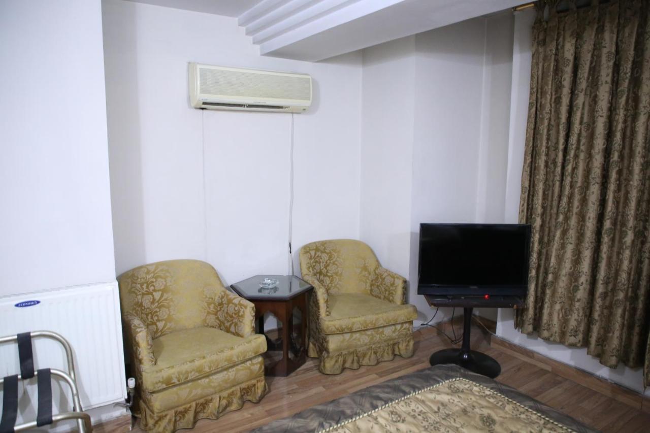 Carlton Tower Hotel Lahore Exterior foto