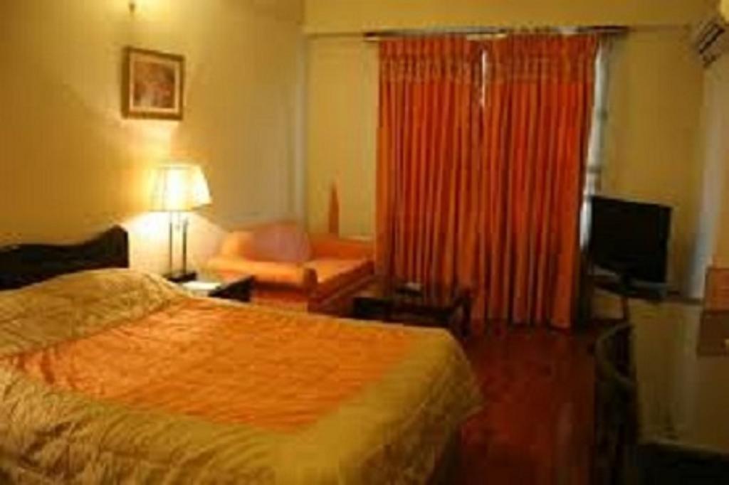Carlton Tower Hotel Lahore Habitación foto